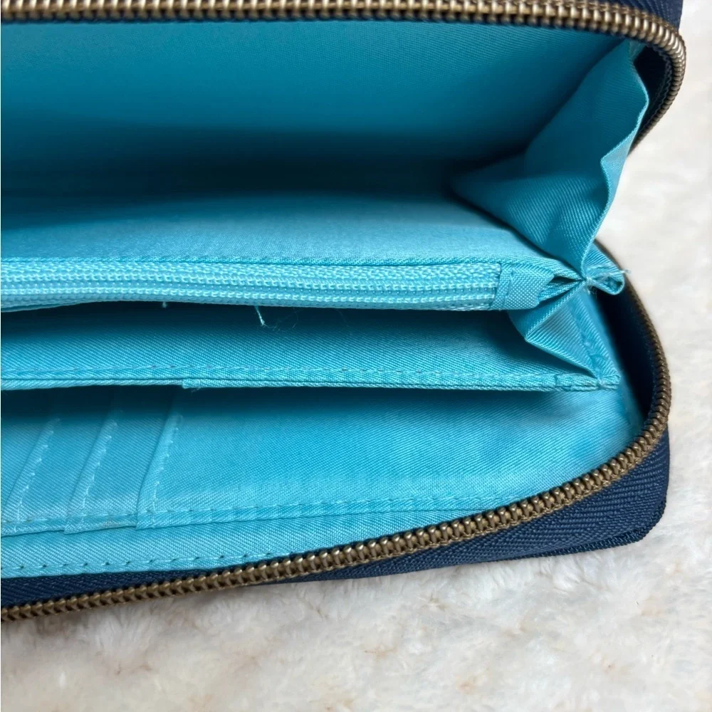 Travelon RFID Blocking Travel Wristlet Wallet